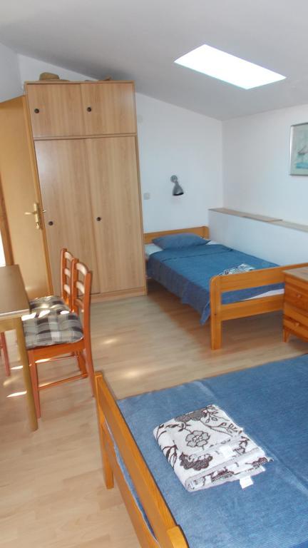 Guest House Accommodation Rupine Premantura Szoba fotó